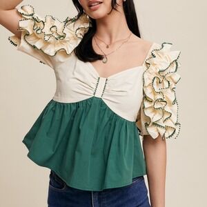 Listicle Ruffled Sleeve‎ Top Sweetheart Neckline With Green Accents